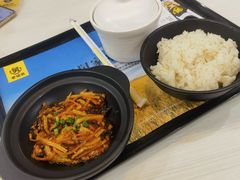 -老娘舅餐厅(黄龙体育中心店)