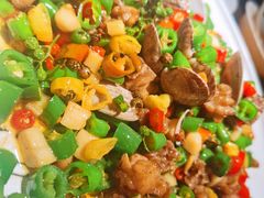 花甲鲜椒鸡-渝半城经典川粤菜(重庆天地店)