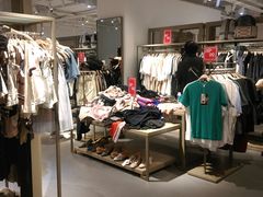 -URBAN REVIVO(北京斯普瑞斯奥特莱斯店)