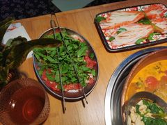 -洱火云南酸菜牛肉火锅(石景山当代商城店)