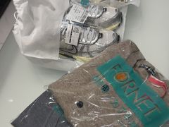 -福奈特洗衣洗鞋(宝华广场店)