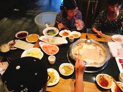 -纸盐河码头火锅(十八梯店)