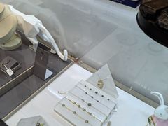 -十八字金银饰·拼豆·开蚌手工体验团建(君太百货店)