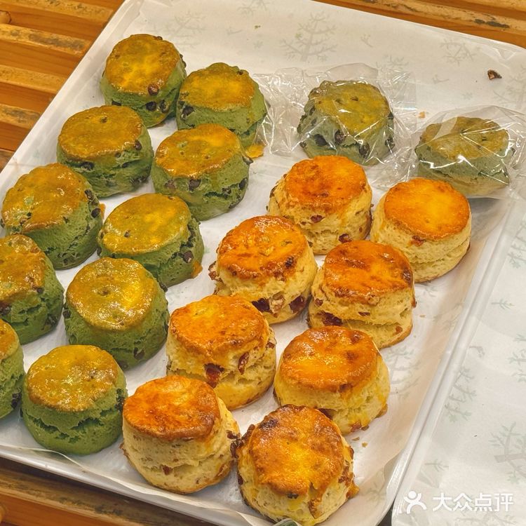 万柳附近一家很有名俄式面包房 主食宵夜必选