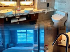 -上海龙之梦万丽酒店