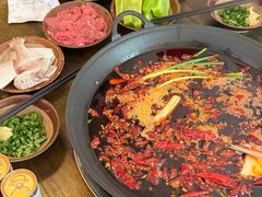 -黄潇洒老火锅(九眼桥宏济巷店)