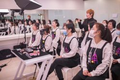 -小乐化妆美甲半永久培训学校