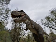 -雪山彩虹谷景区