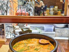 -银米·云南传统过桥米线(双廊黑金冠店)
