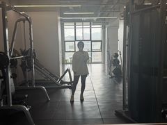 -乐刻健身(汇德隆购物中心店)