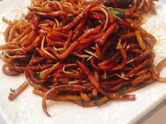 避风塘干炒牛河-君德澜酒家·创意粤菜(金山谷店)