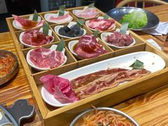 -青瓦炭韩潮烤肉(花园道店)