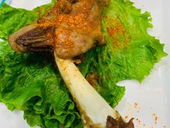 烤羊腱-老白驼退骨特色美食