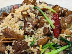 红烧肉炒饭-老头爱马仕酸豇豆炒饭(丰富路店)