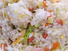 -扒虾小妹儿麻辣海鲜(宏图街店)