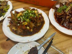 -亿牌牌东北烧烤(怀特店)