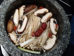 菌汤锅-狼爱上羊音乐火锅