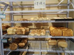 -秀云俄罗斯列巴屋(军星小区店)