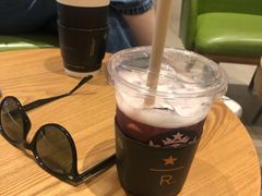 -星巴克臻选(北京银泰店)