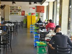 大堂-牛一煲美食(江高店)