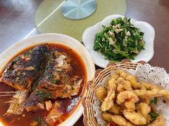 -胡子饮食店