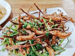 -超越海鲜屋(飞龙物业店)