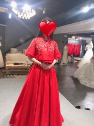 -艾米丽婚纱礼服