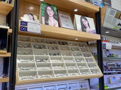 -诺柯视眼镜-蔡司依视路官方工厂店(淞南一店)