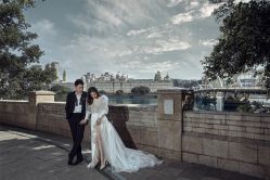 点击看大图 -挪娅婚纱摄影皇家会所