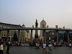 -人民防洪胜利纪念塔