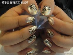 爱手爱脚彩绘光疗甲-摩睫+皮肤管理·科学美容中心