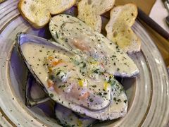 椰奶烩青口贝-HELLO 27 意面·沙拉·帕尼尼