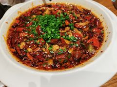 -爆炸头阿姨小四川正宗川味小吃(无任何分店)