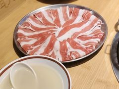 -洱火云南酸菜牛肉火锅(石景山当代商城店)