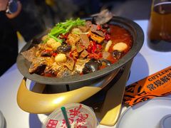 清江鱼-鸣记脆皮烤鱼·海鲜烤鱼(三八广场店)