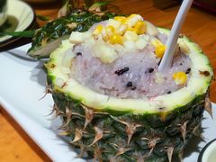 版纳菠萝饭-老滇山寨•云南特色菜•地方菜•民族风情歌舞表演(金碧店)