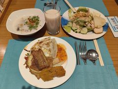 -亚龙湾希尔顿自助餐厅·海鲜·烧烤·沙滩BBQ·现场乐队