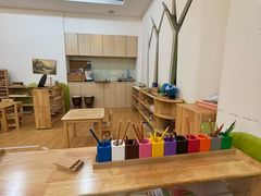 -婴智贝佳蒙特梭利早教托育中心(杨浦店)