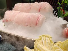 -得意咚瓜·顺德鱼生·冬瓜火锅(深圳首店)