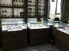 -视野联行眼镜蔡司·依视路官方授权店(顺城店)