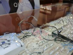 -西南眼镜·蔡司·依视路战略合作店(南街店)