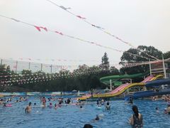 -青年湖公园水上世界