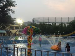 -青年湖公园水上世界
