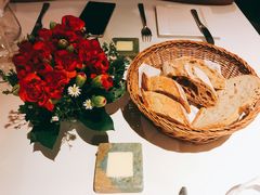 餐前面包-Khéma Restaurant Pasteur