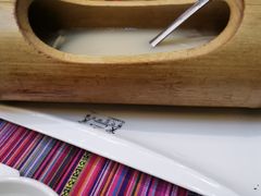 -香巴拉云南餐厅(华莱坞店)