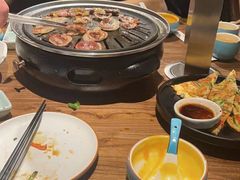 -明洞阿姨·韩式酱蟹烤肉·创意料理(三元桥店)