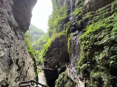 -龙水峡地缝景区