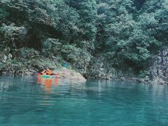 -安吉龙王山峡谷漂流
