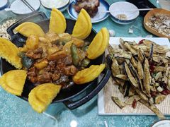 -鹤乡东北菜(崮山路店)
