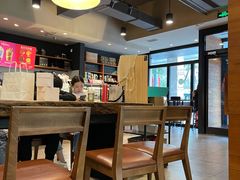 大堂-星巴克(呼和浩特民族商场店)
